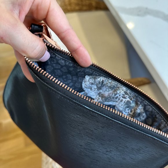 Ted Baker London Bow Leather Crossbody Bag - Picture 3 of 5